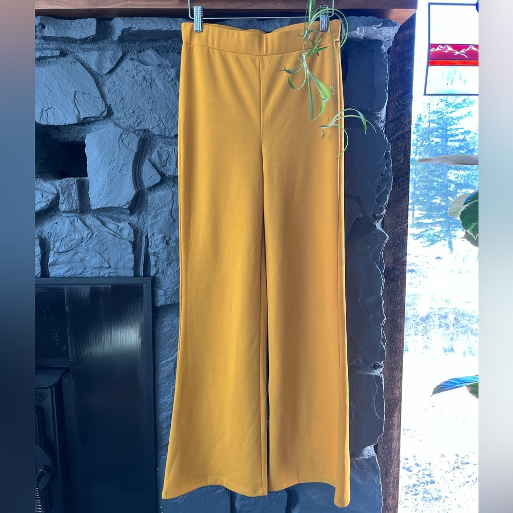 Chris & Carol Golden Wide-Leg Trousers